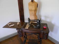 Sewing Machine, White treadle