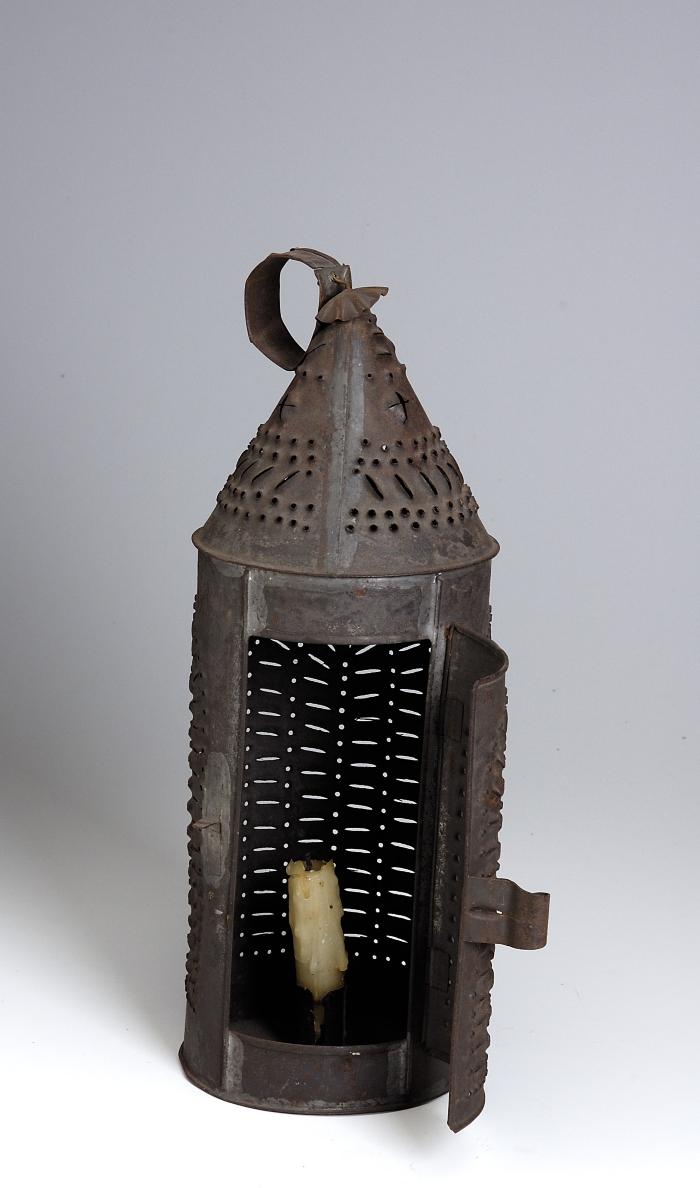 Connecticut Collections : Physical Object : Candle Lantern [X71.513]