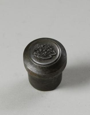 Button Die: State Seal (Positive)