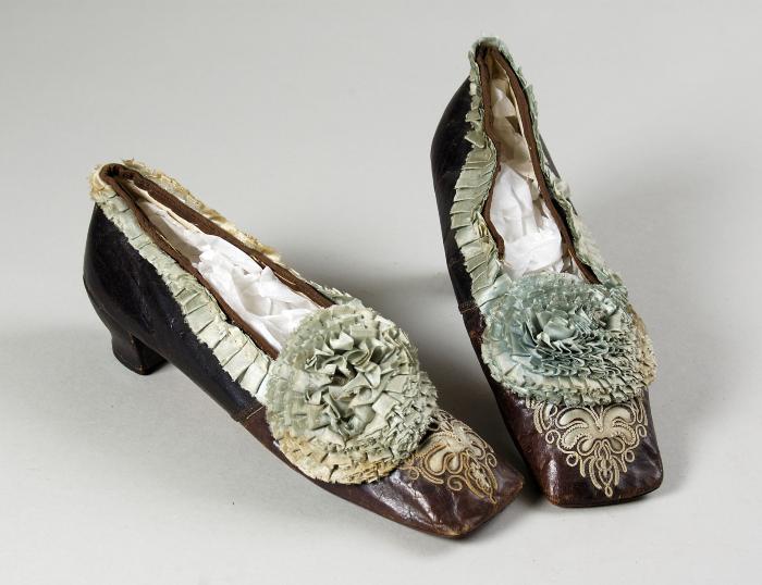 Women's Shoes (pair)
