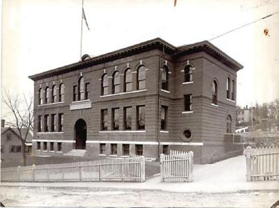Russell School, West Main Street and Highland Avenue, Waterbury