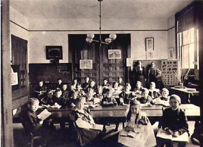 Gerard School, Leavenworth Hall, Central Avenue, Waterburry