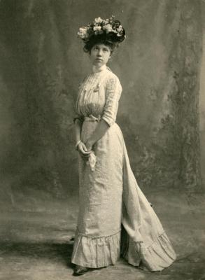 Possible Portrait of Edith Hull