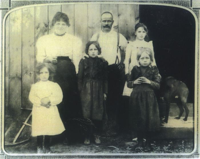 Photograph of Charcoal Annie & Family