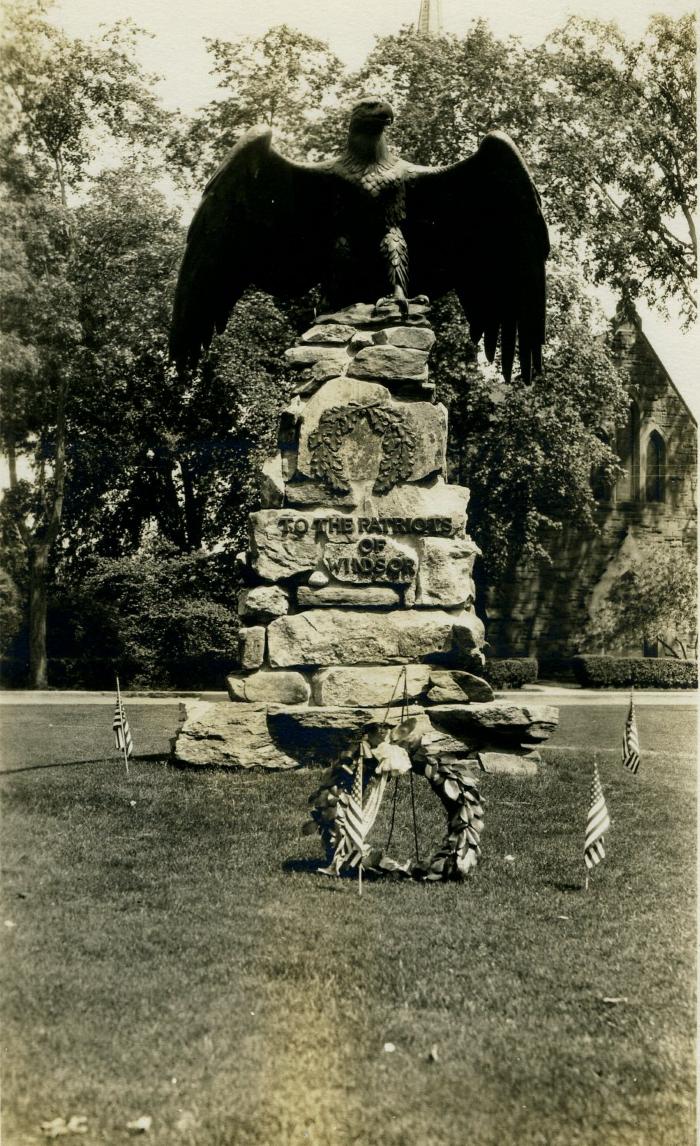 "To the Patriots of Windsor" eagle monument postcard