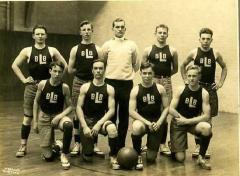 Loomis Institute Basketball Team, 1915-1916