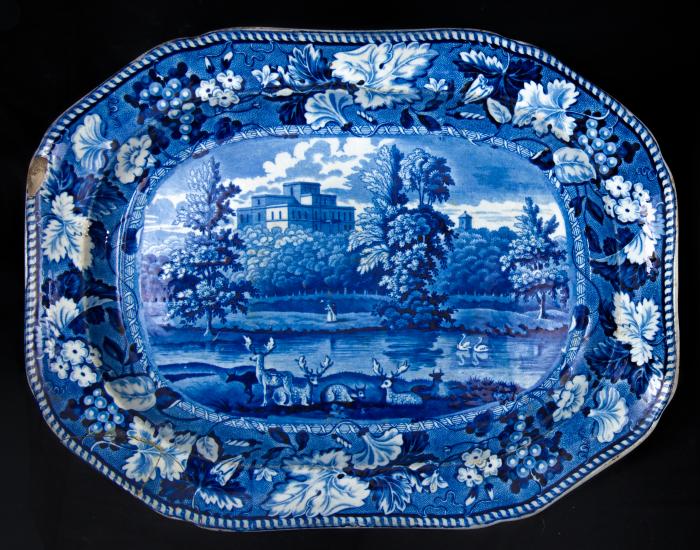 Ceramic - Platter in "Kenmount, Dumfriesshire" pattern