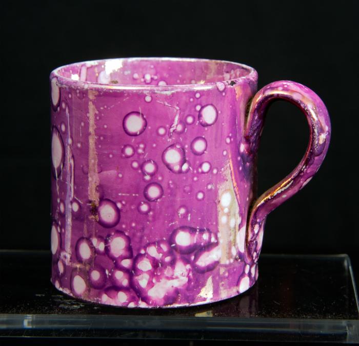 Household, Ceramic - Mug with Pink Luster